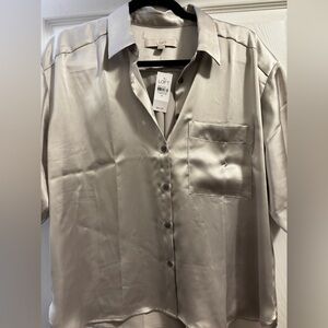 NWT LOFT Silver Satin Short Sleeve Button Down Pocket Shirt Size Large